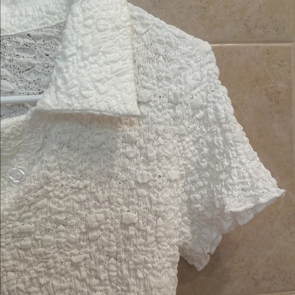 Women's White Textured Top - Picture 3 of 5